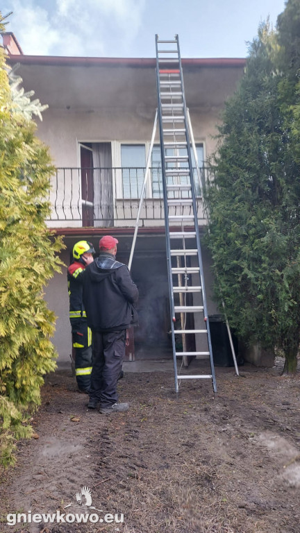 Pożar sadzy w kominie przy ul. Sikorskiego
