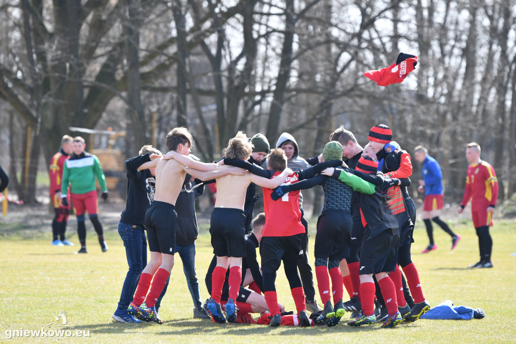 młodziki Unia - Sparta Janowiec Wlkp. 2.4.22