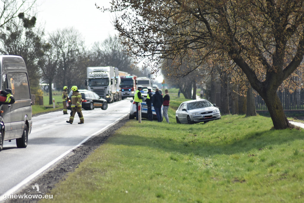 Kolizja w Wielowsi na DK 15