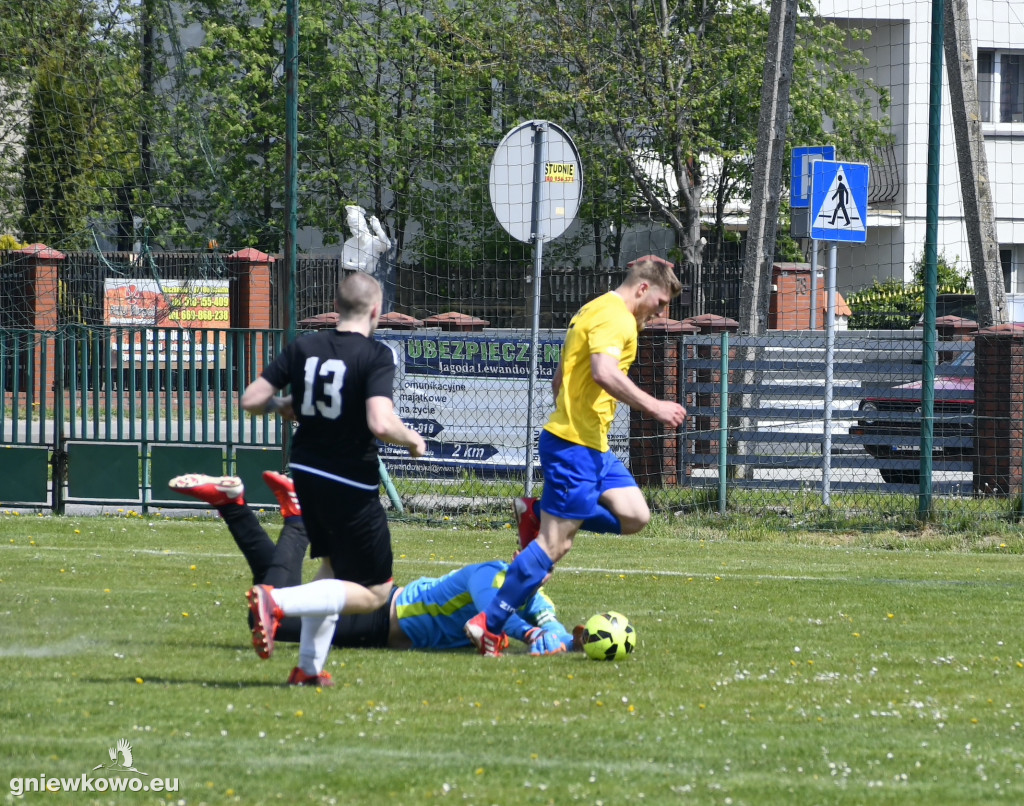 Dąb Bąkowo - Mikrus 7.5.22