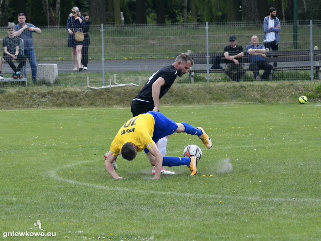 Dąb Bąkowo - Mikrus 7.5.22