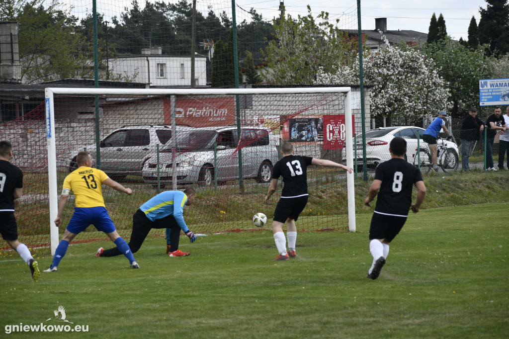 Dąb Bąkowo - Mikrus 7.5.22