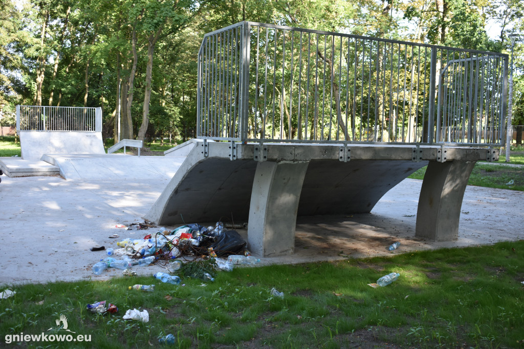 Przebudowa parku i basenu – stan na koniec lipca