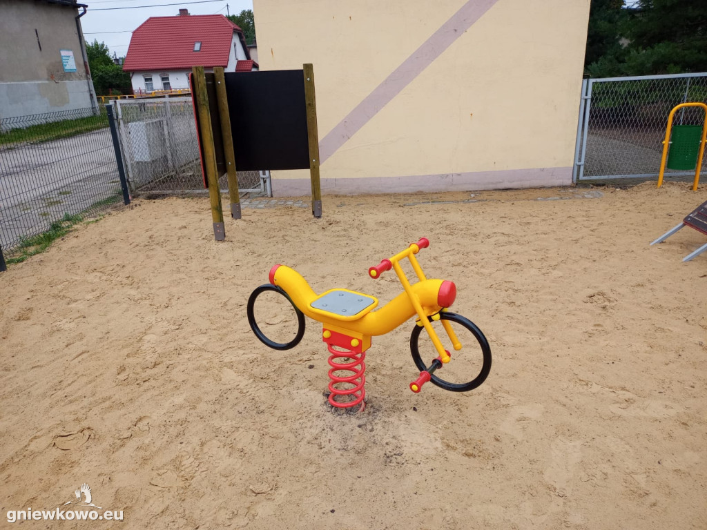 Nowy plac zabaw na Osiedlu Toruńskim