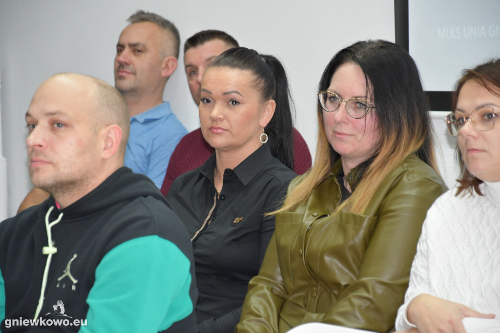 Wręczenie medali trampkarzom Unii