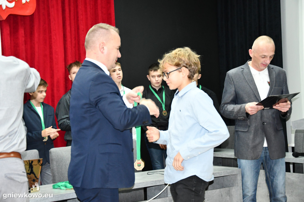 Wręczenie medali trampkarzom Unii
