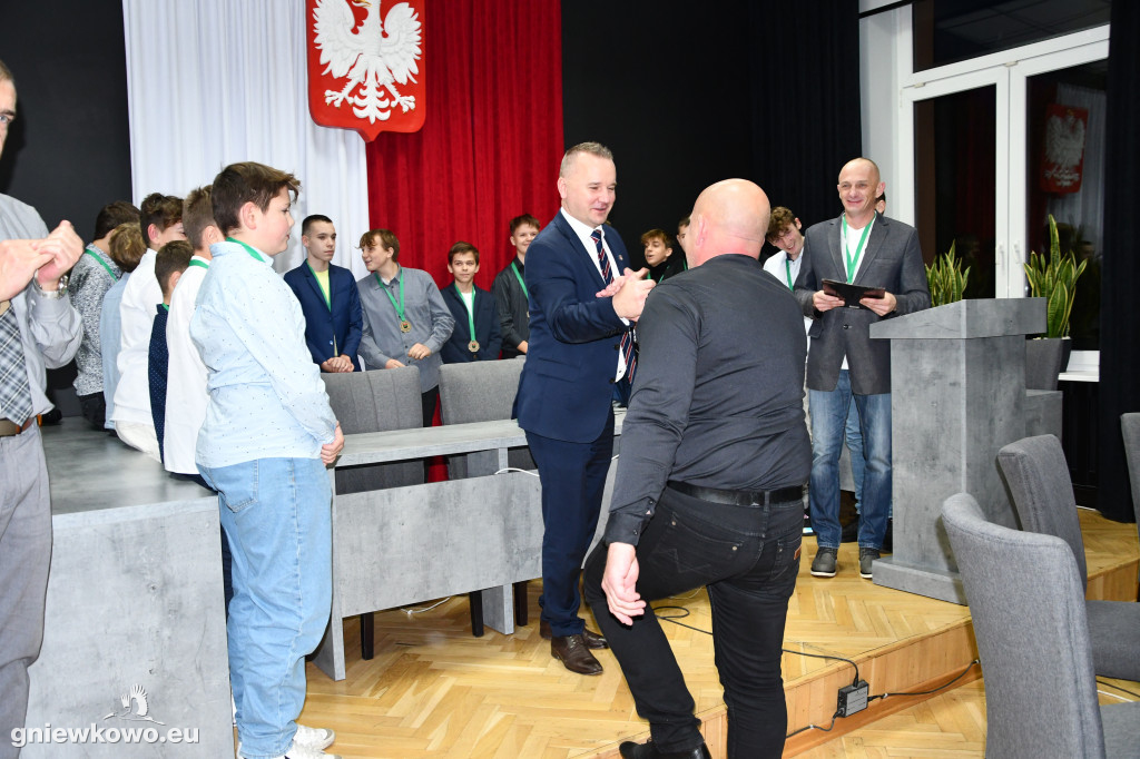 Wręczenie medali trampkarzom Unii