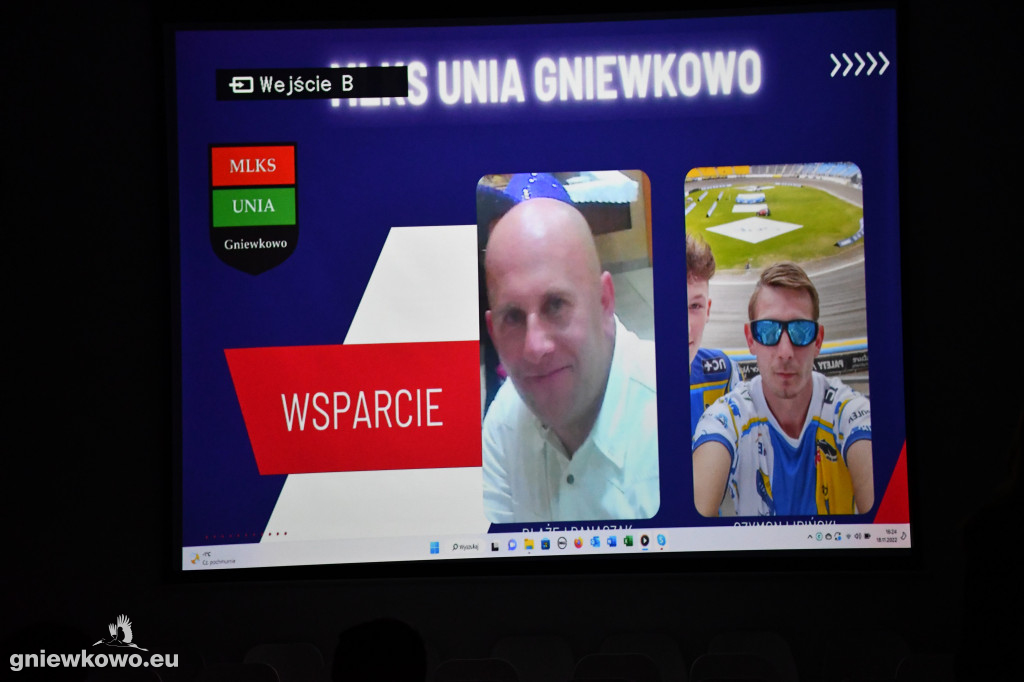 Wręczenie medali trampkarzom Unii