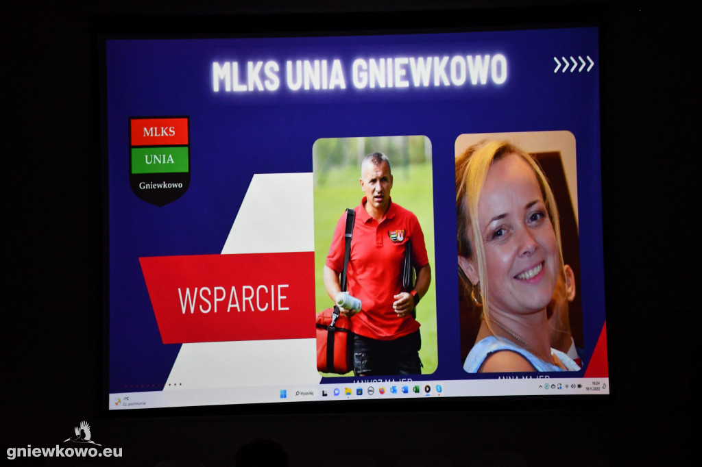 Wręczenie medali trampkarzom Unii