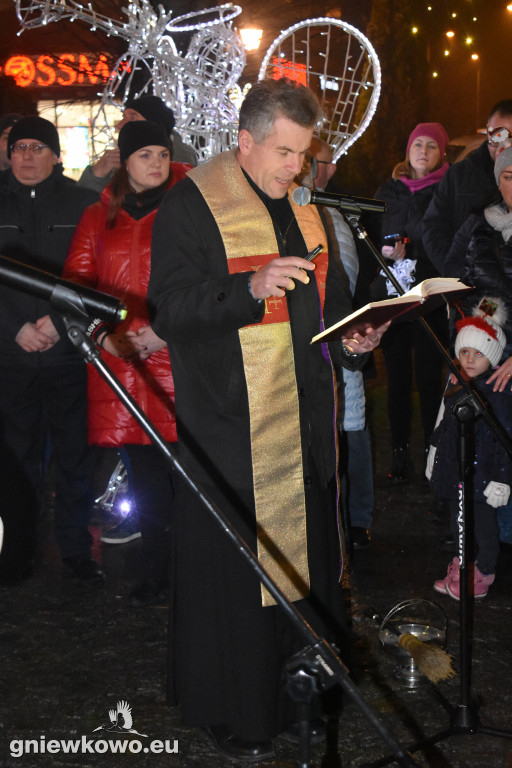 Otwarcie szopki i podświetlenie Rynku