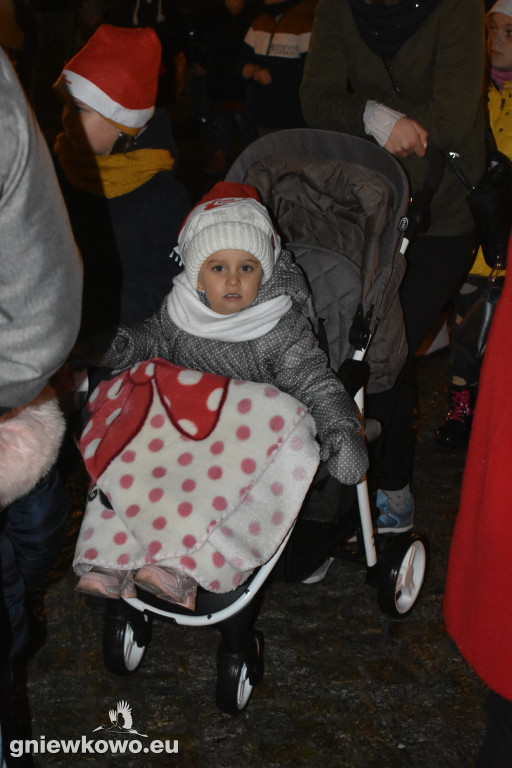 Otwarcie szopki i podświetlenie Rynku