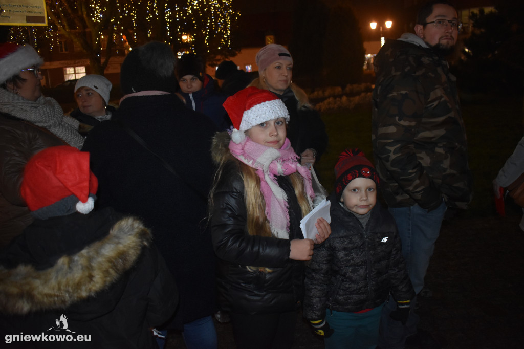Otwarcie szopki i podświetlenie Rynku