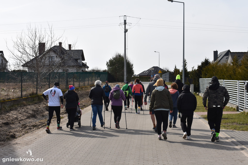 BIEG KOLOROWYCH SKARPETEK