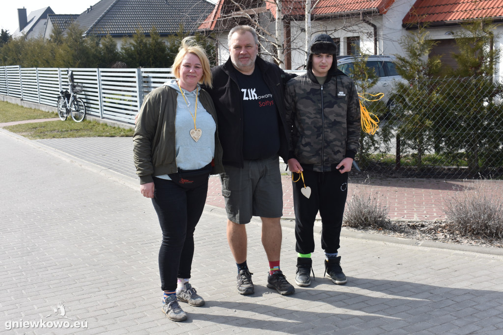 BIEG KOLOROWYCH SKARPETEK