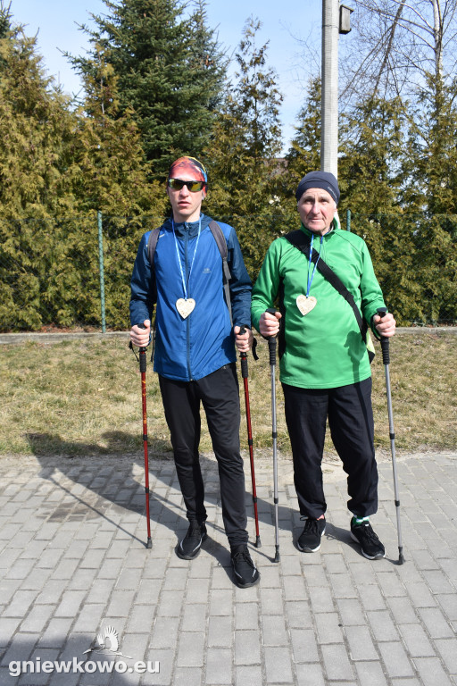 BIEG KOLOROWYCH SKARPETEK