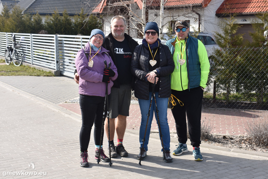 BIEG KOLOROWYCH SKARPETEK