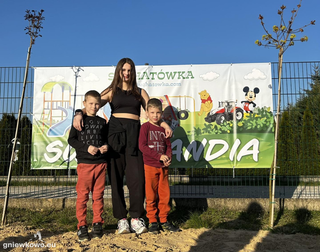 Otwarcie placu zabaw w Suchatówce