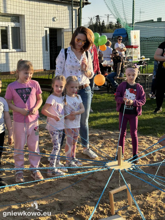 Otwarcie placu zabaw w Suchatówce