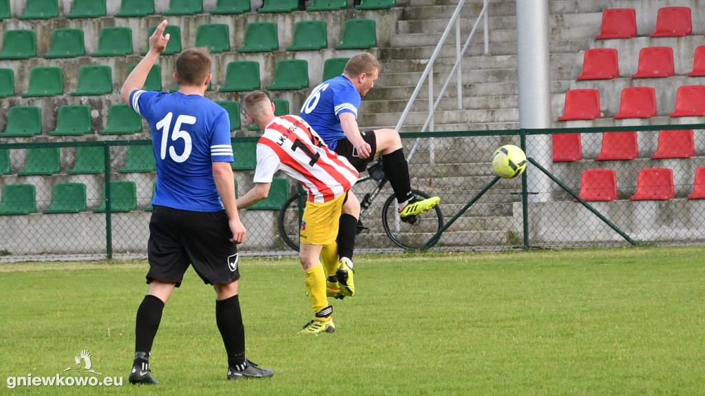 Unia II - Kolorowi Krusza Zamkowa 14.5.23