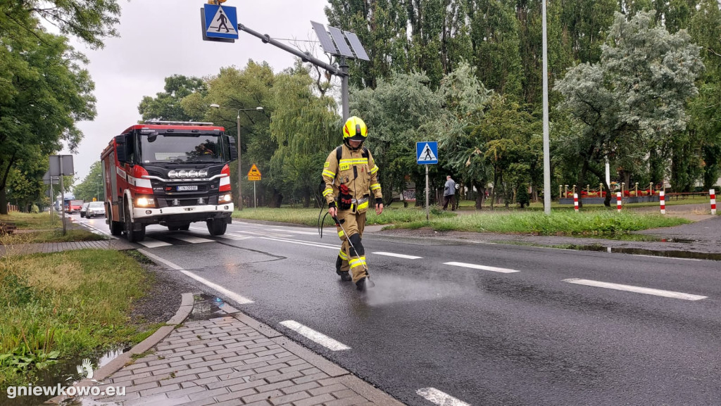 Niebezpieczna substancja na DK15