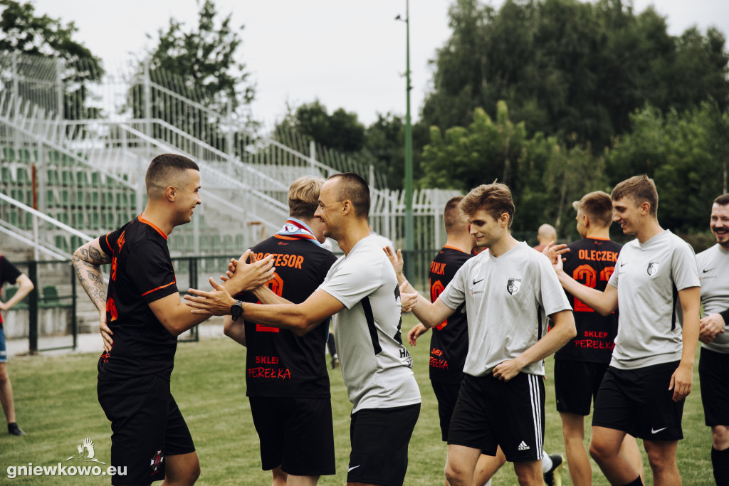 MŚ w Udawaniu Gry w Piłkę #PADAKA2023