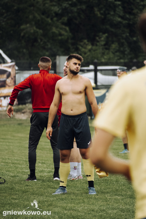 MŚ w Udawaniu Gry w Piłkę #PADAKA2023