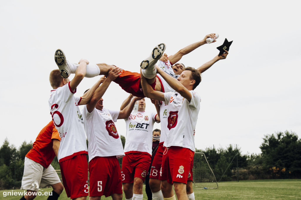 MŚ w Udawaniu Gry w Piłkę #PADAKA2023