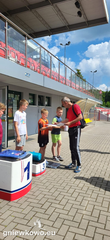 9 medali SP 2 w mistrzostwach powiatu w LA