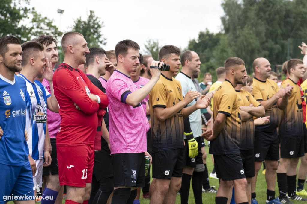 Mistrzostwa Świata w Udawaniu Gry w Piłkę 13.7.24