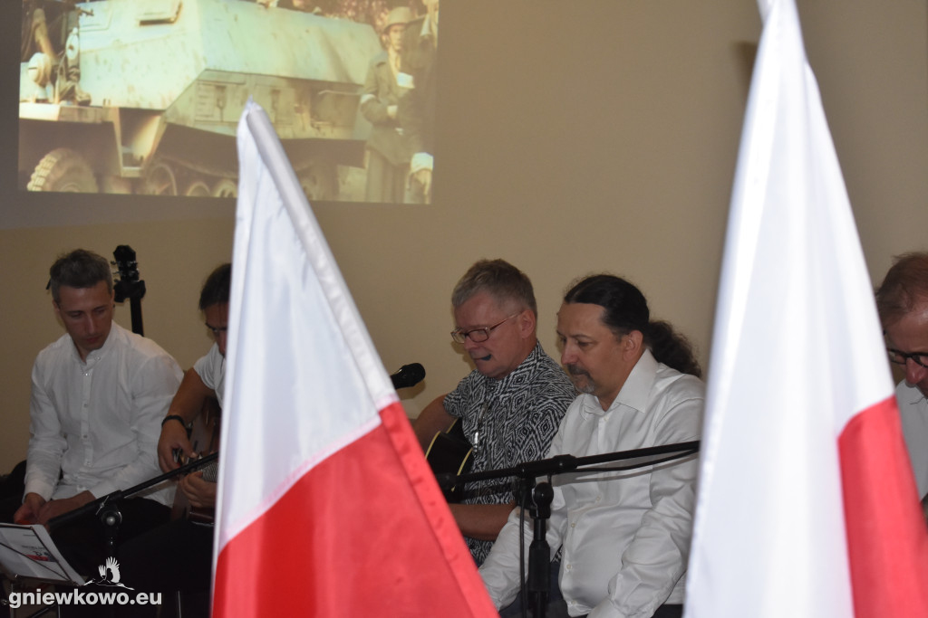 Zaśpiewali piosenki z Powstania Warszawskiego