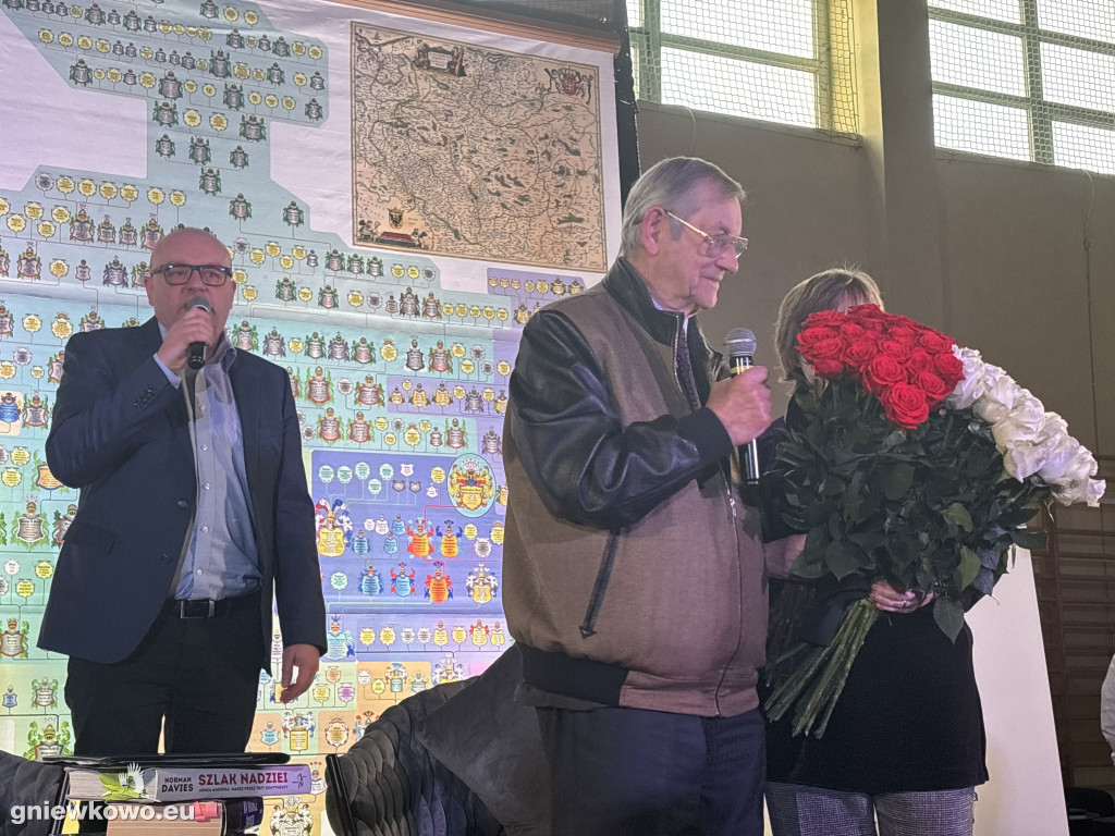 Prof. Norman Davies gościł w Gniewkowie