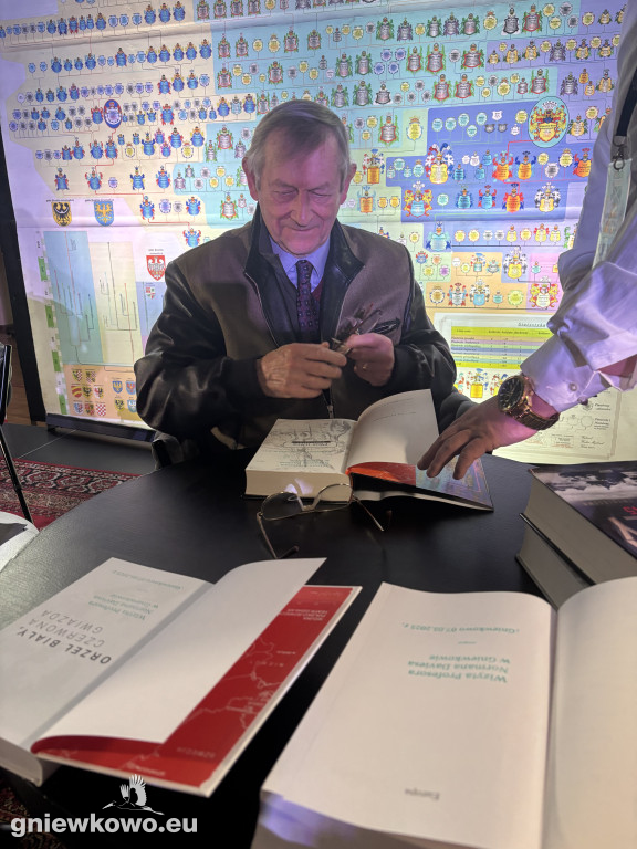Prof. Norman Davies gościł w Gniewkowie