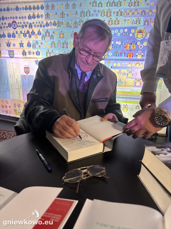 Prof. Norman Davies gościł w Gniewkowie