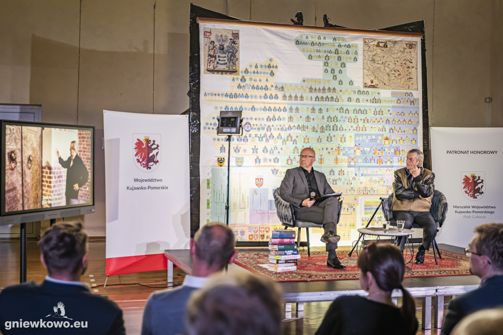 Profesor Norman Davies w Gniewkowie