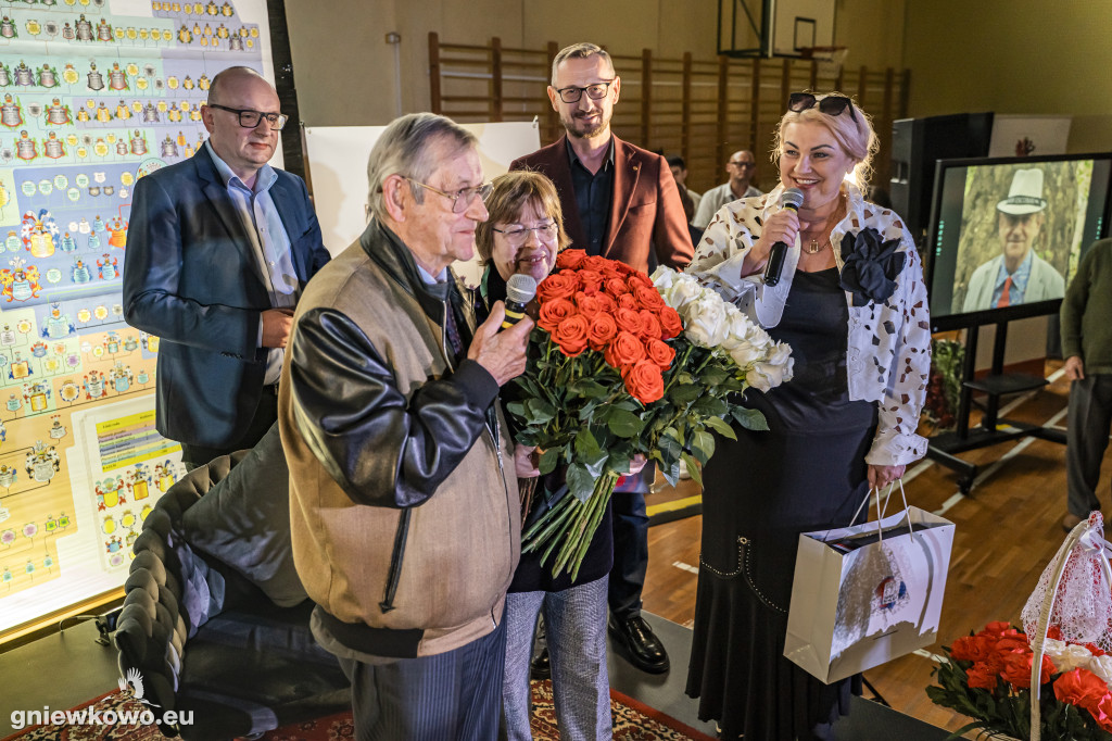 Profesor Norman Davies w Gniewkowie