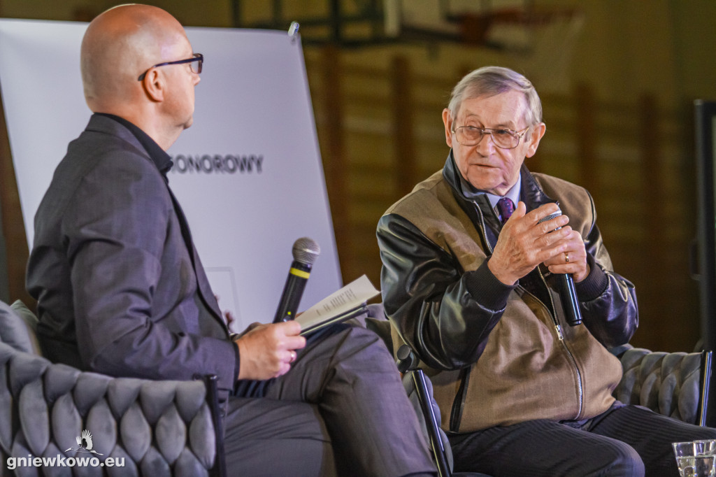 Profesor Norman Davies w Gniewkowie
