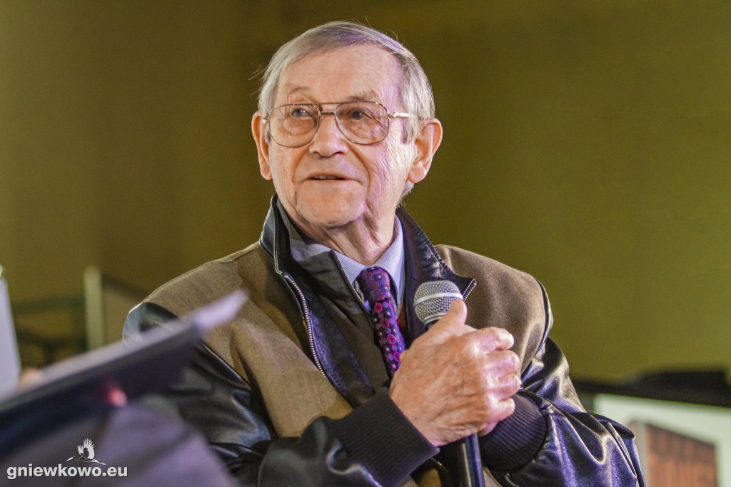 Profesor Norman Davies w Gniewkowie