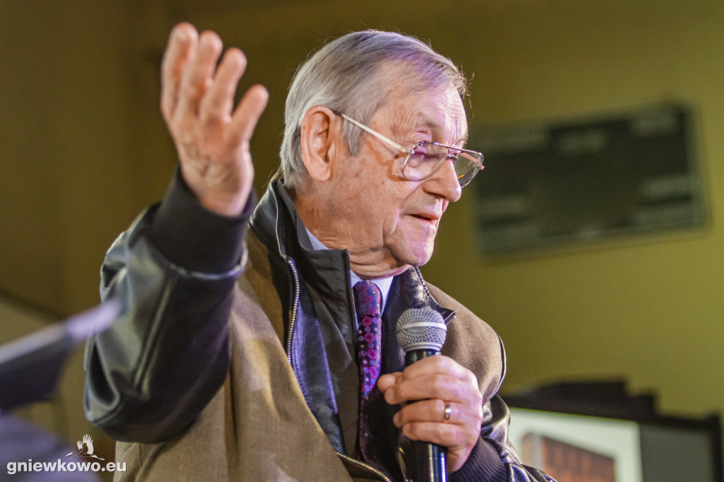 Profesor Norman Davies w Gniewkowie
