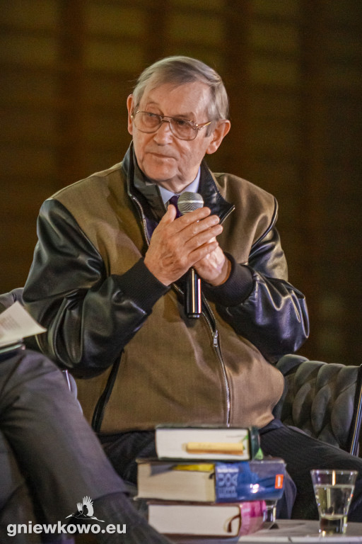 Profesor Norman Davies w Gniewkowie