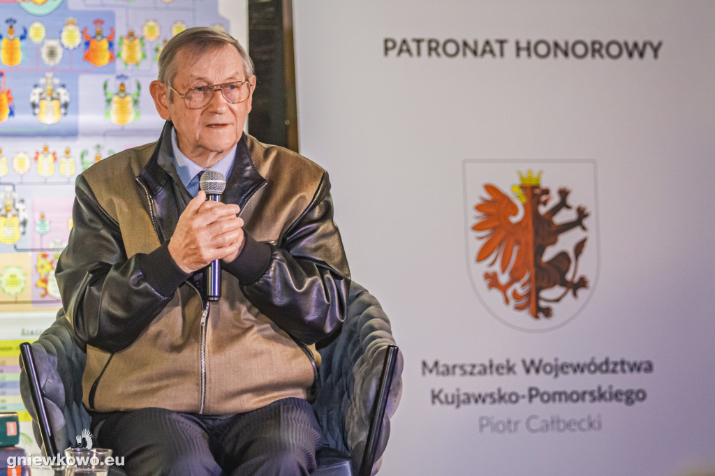 Profesor Norman Davies w Gniewkowie