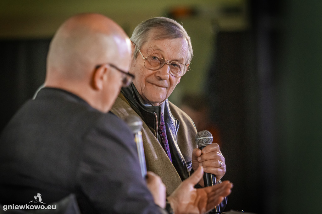 Profesor Norman Davies w Gniewkowie