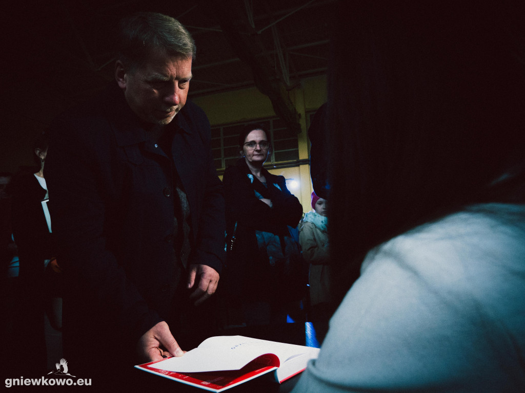 Profesor Norman Davies w Gniewkowie