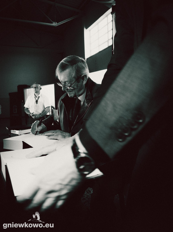 Profesor Norman Davies w Gniewkowie