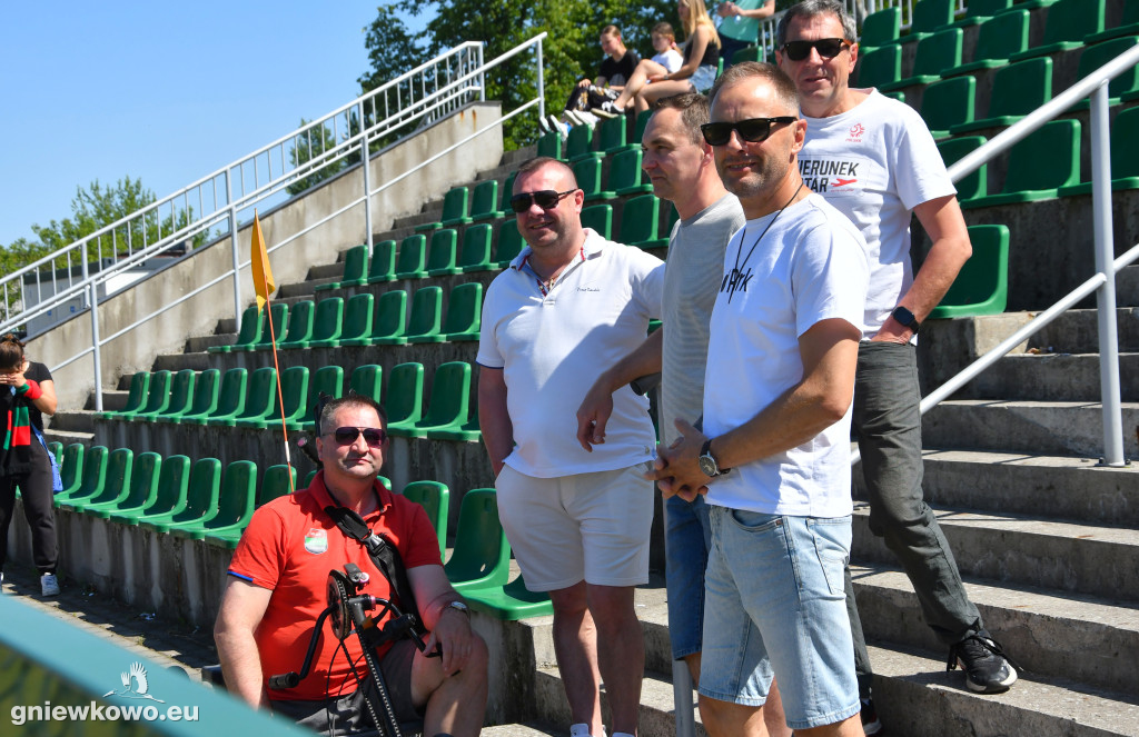 Galeria Unia Gniewkowo – Kujawianka Izbica Kuj.