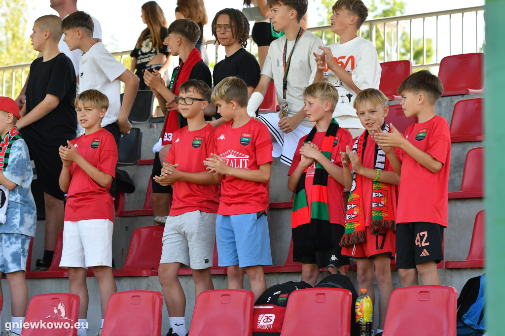 Galeria Unia Gniewkowo – Kujawianka Izbica Kuj.