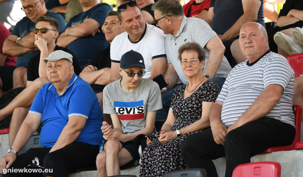 Galeria Unia Gniewkowo – Kujawianka Izbica Kuj.