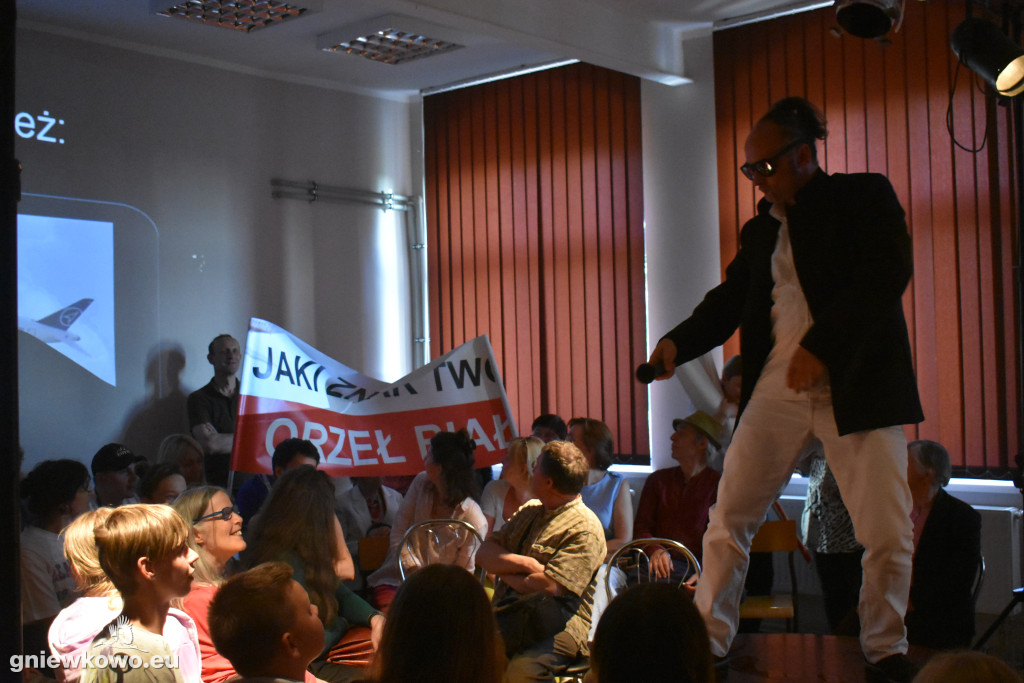 Ziemia jest płaska, Dzbanie–Teatr 3.5  w Murzynnie