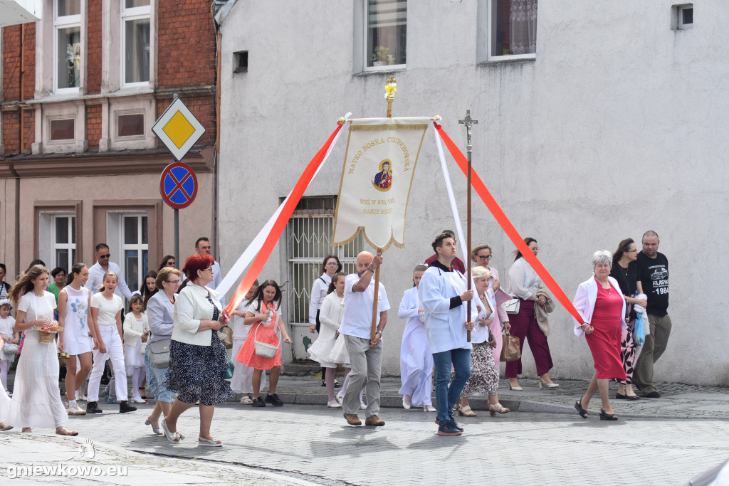 Boże Ciało 2025 - procesja w Gniewkowie