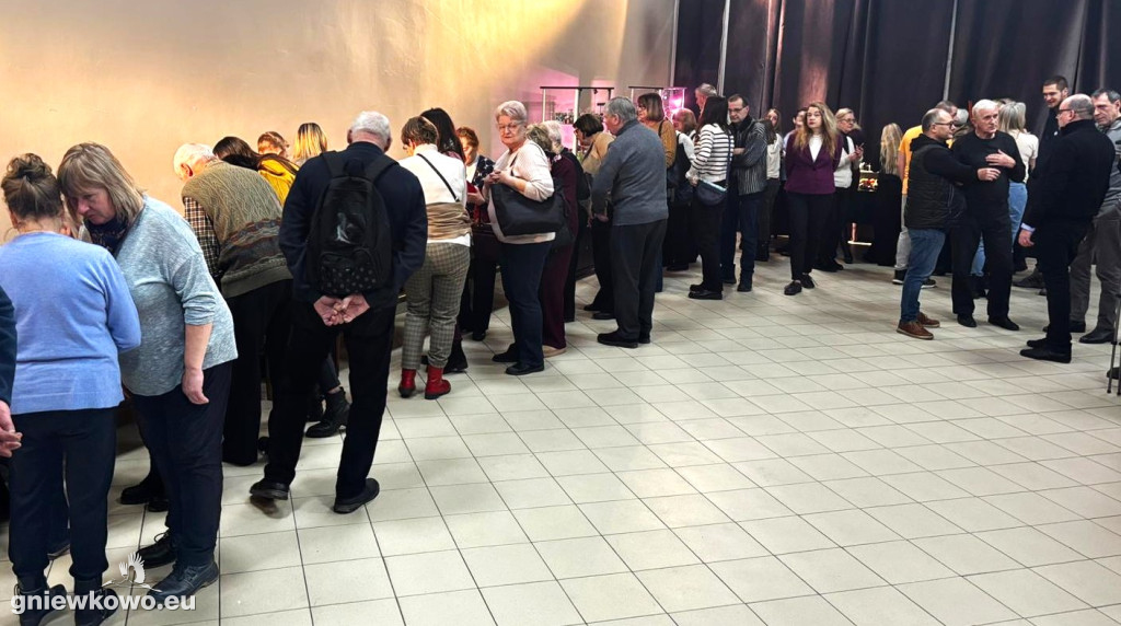 Wystawa solniczek i pieprzniczek Włodzimierza Nadolnego