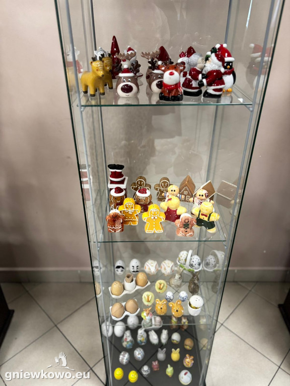 Wystawa solniczek i pieprzniczek Włodzimierza Nadolnego